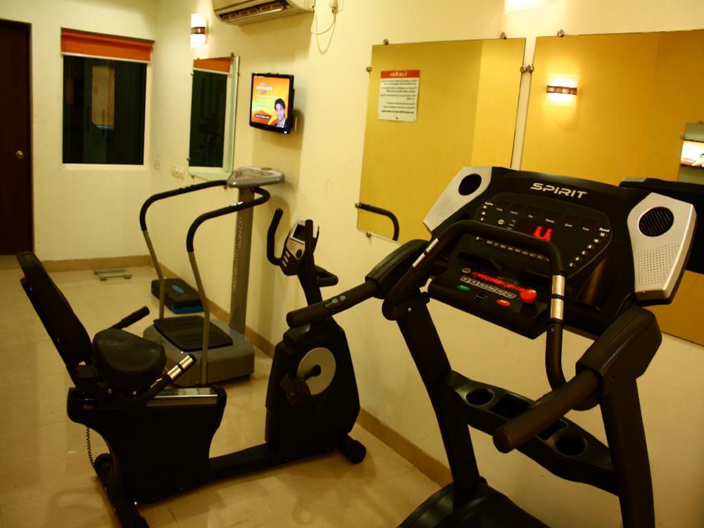 East Delhi Hotel Ню Делхи Екстериор снимка